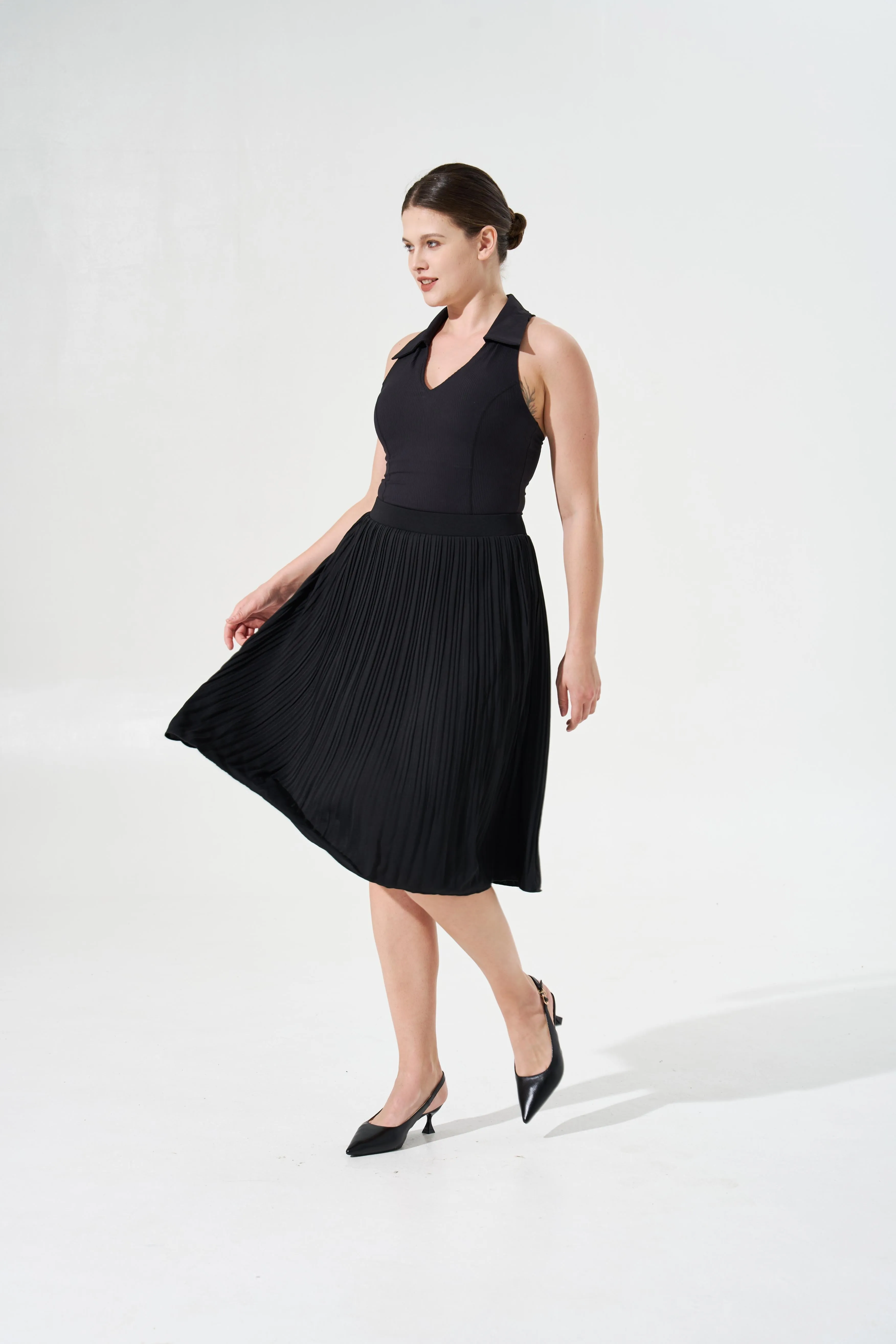 Cooling & Stretchable Swirl Pleated Skirt