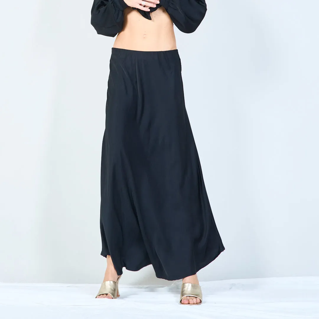 Flowing maxi silk skirt with elastic waistband wholesale