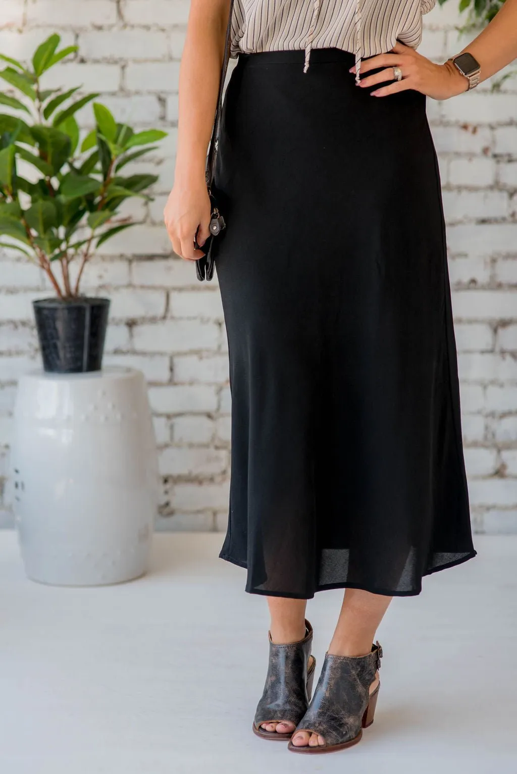 Lightweight Midi Skirt