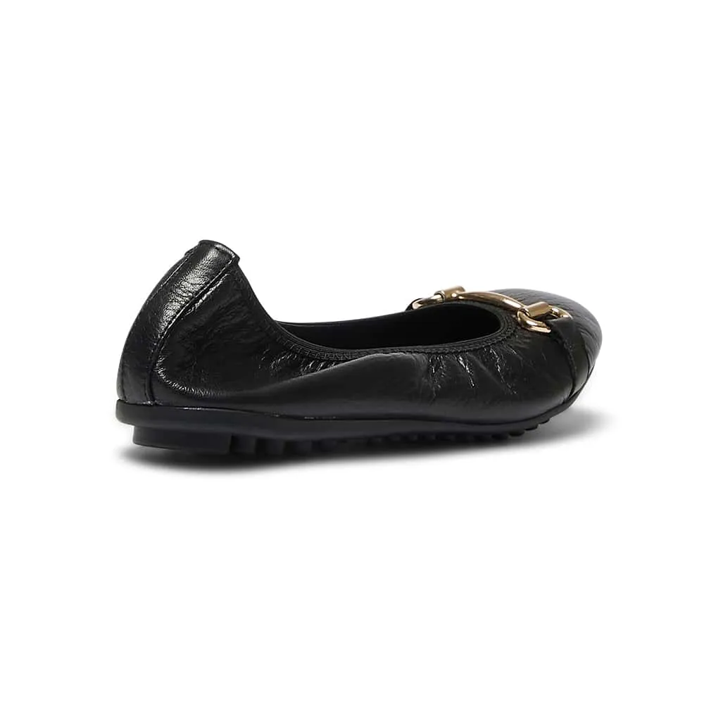 Pilgrim Flat in Black Leather