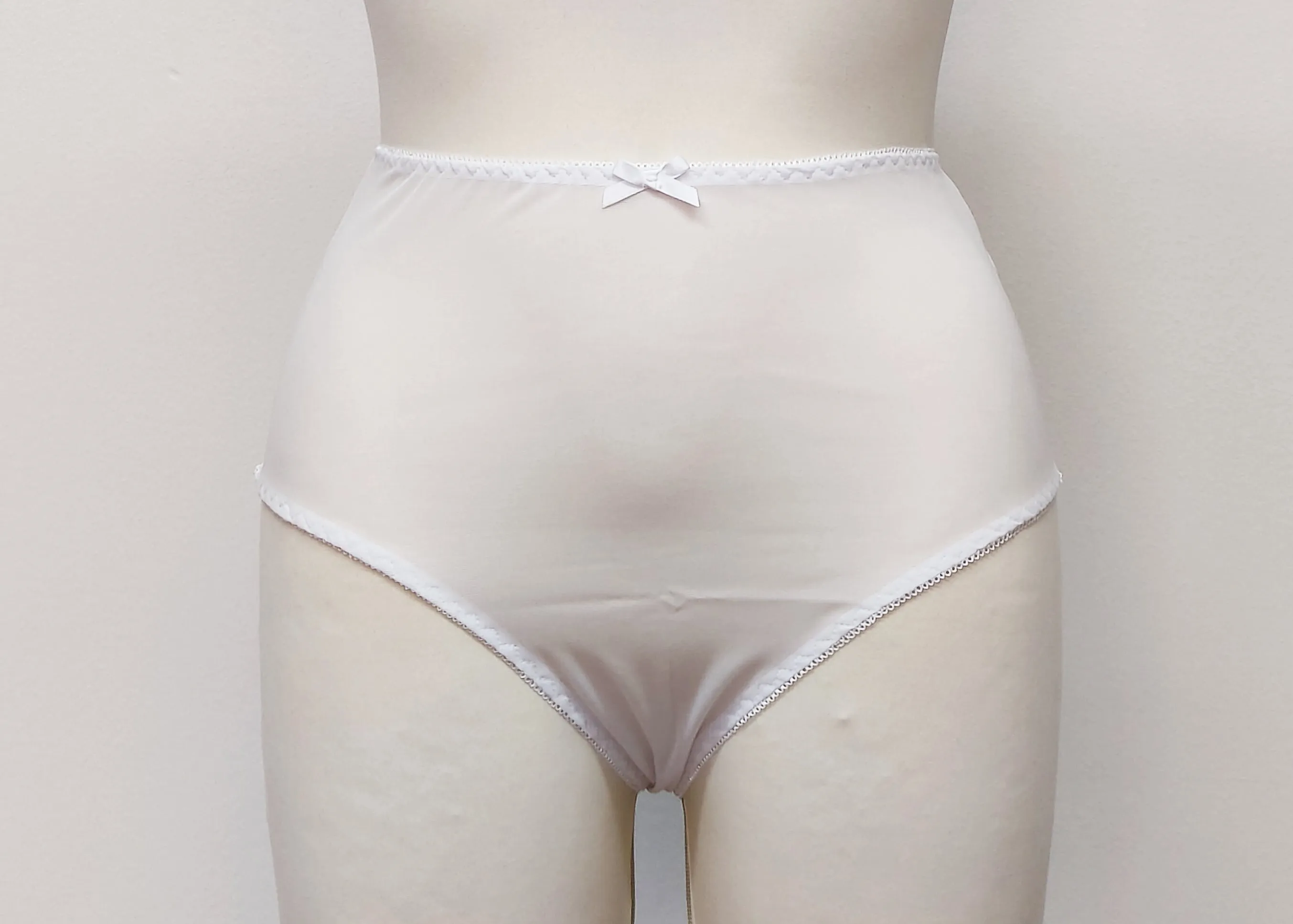 Sheer High Waist IRMA Panties in black or white