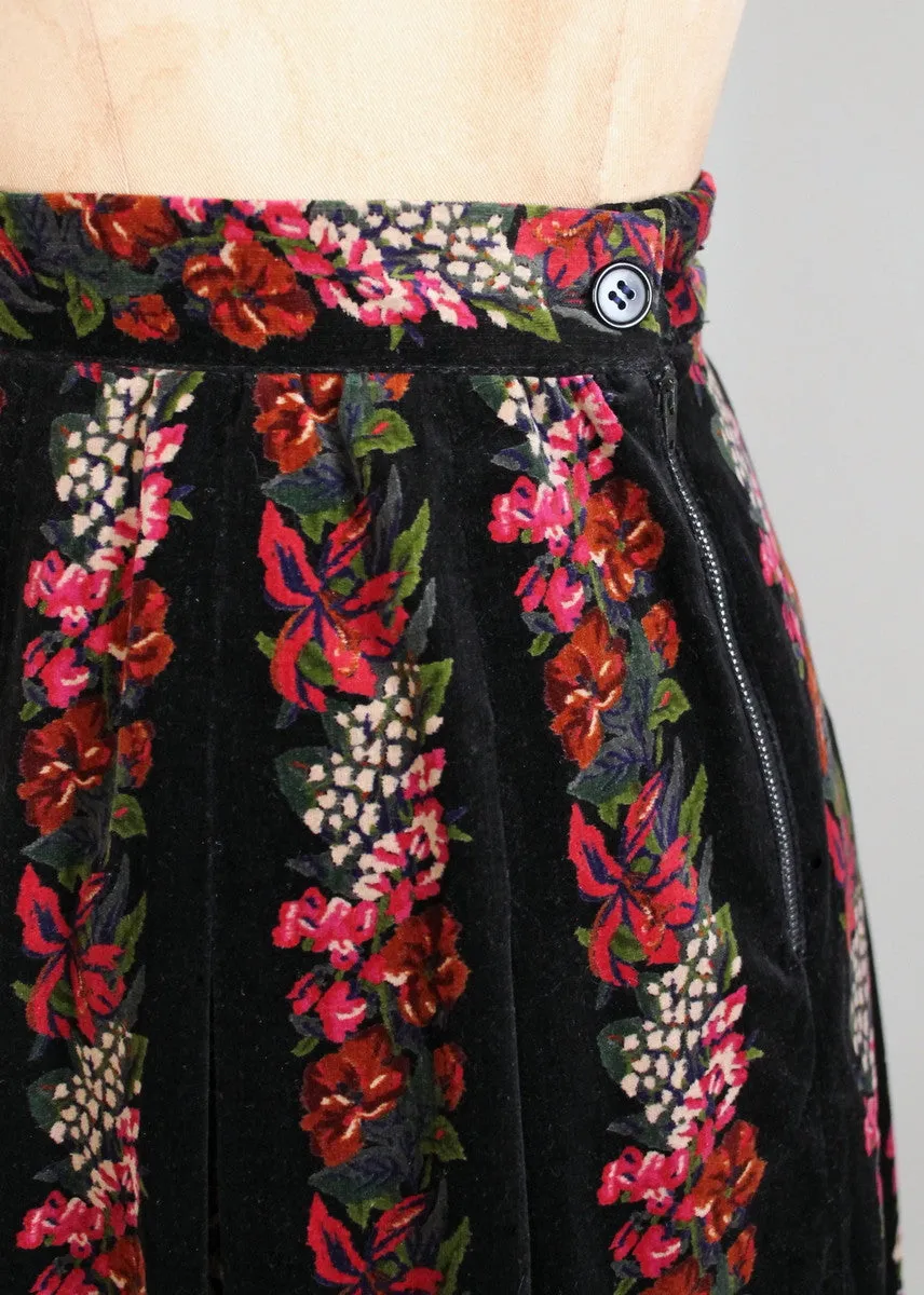 Vintage 1960s Floral Velveteen Pleated Skirt