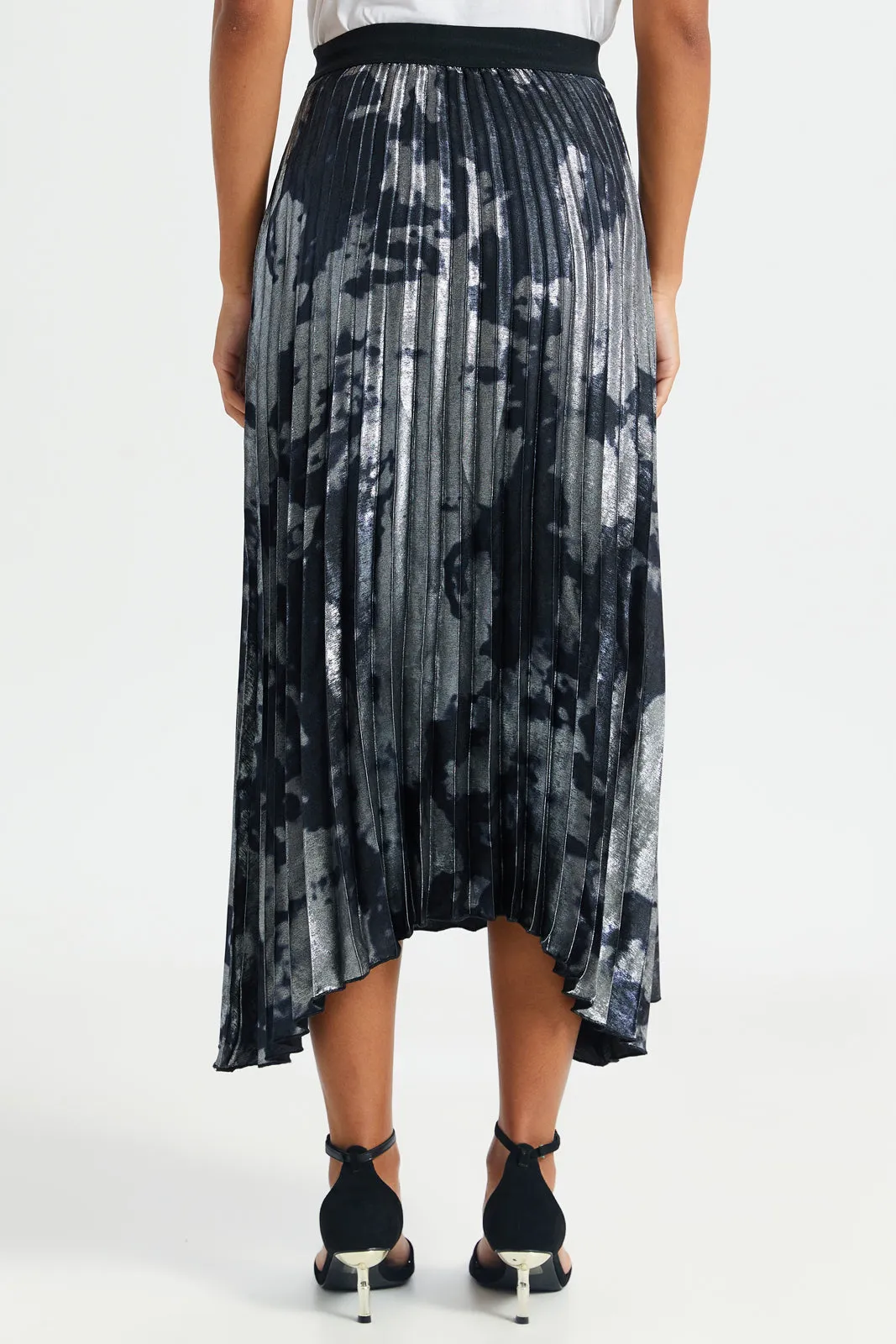 Women Black Foil Printed Pleated Skirt